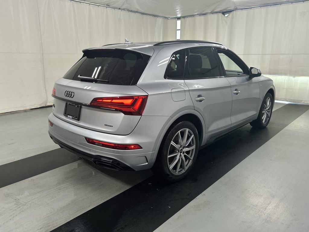 Certified 2024 Audi Q5 e Premium Plus AWD/4WD image 3