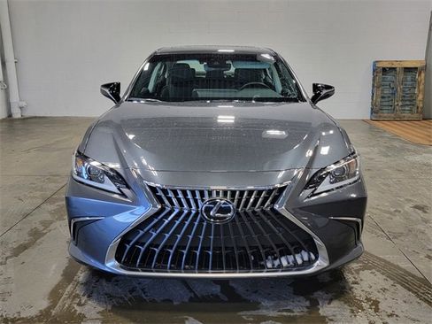 Used 2024 Lexus ES 300h 300h image 3
