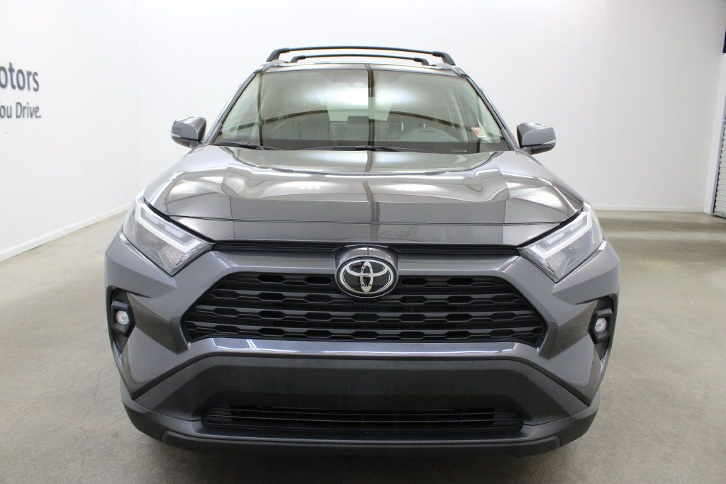 Used 2025 Toyota RAV4 XLE Premium w/ Weather Package FWD image 7