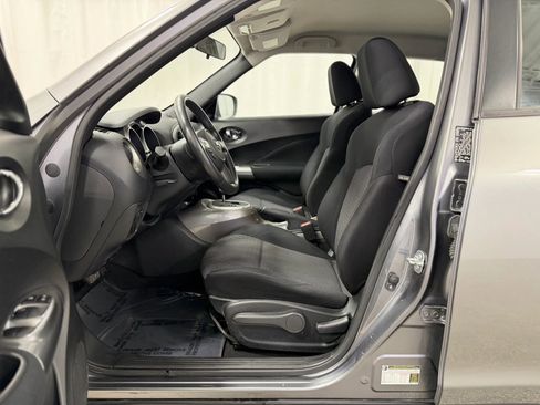 Used 2016 Nissan Juke S FWD image 13