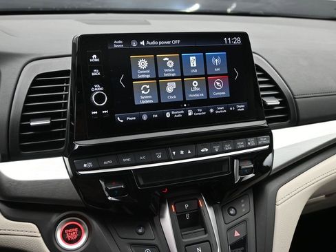 Used 2025 Honda Odyssey EX-L image 13