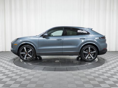 New 2026 Porsche Cayenne Coupe AWD/4WD image 2