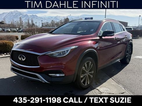 Used 2019 INFINITI QX30 ESSENTIAL w/ Cargo Package image 5