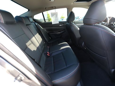 Used 2024 Nissan Altima 2.5 SR w/ SR Premium Package AWD/4WD image 22