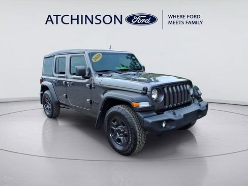 Used 2022 Jeep Wrangler Unlimited Sport AWD/4WD image 3