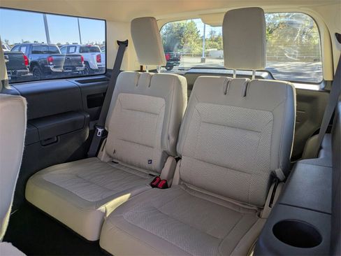 Used 2019 Ford Flex SEL image 11