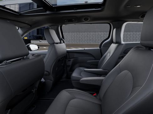 New 2026 Chrysler Pacifica Select FWD image 23