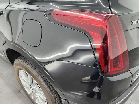 Used 2020 Cadillac XT5 Premium Luxury image 32