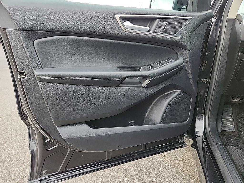 Used 2020 Ford Edge SEL AWD/4WD image 27