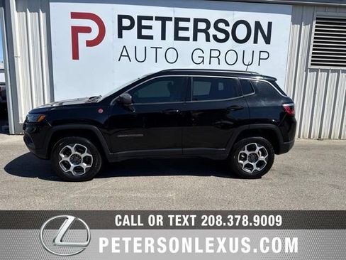 Used 2022 Jeep Compass Trailhawk AWD/4WD image 7