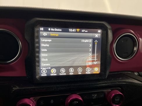 Used 2022 Jeep Wrangler Unlimited Rubicon w/ Cold Weather Group image 76