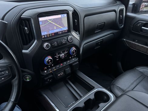 Used 2023 GMC Sierra 2500 Denali image 25