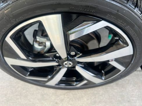 Certified 2022 Nissan Rogue Sport SL w/ Premium Package AWD/4WD image 45