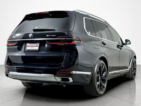 Used 2025 BMW X7 xDrive40i w/ Parking Assistance Package image 5