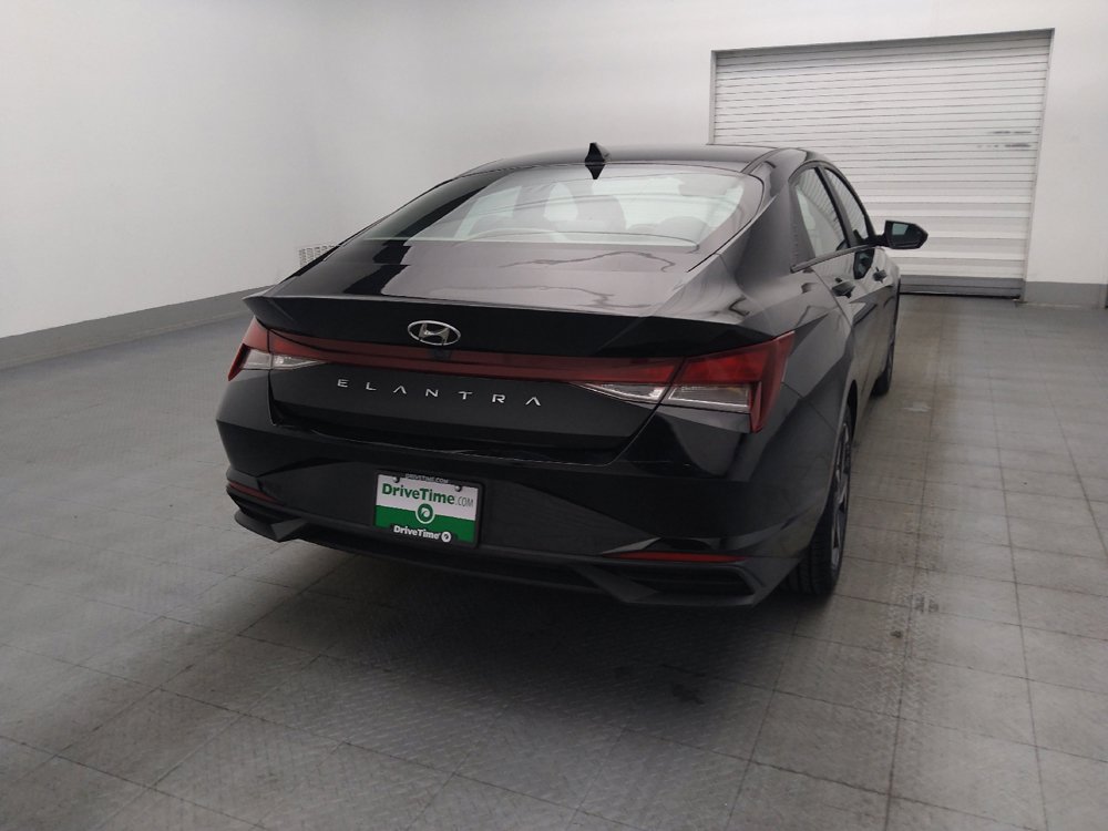 Used 2023 Hyundai Elantra SEL w/ Convenience Package FWD image 7