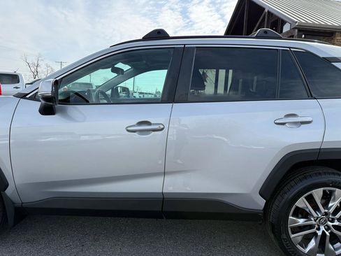 Used 2019 Toyota RAV4 XLE Premium w/ Cold Weather Package image 39