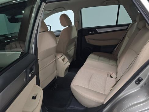 Used 2019 Subaru Outback 2.5i Premium image 8