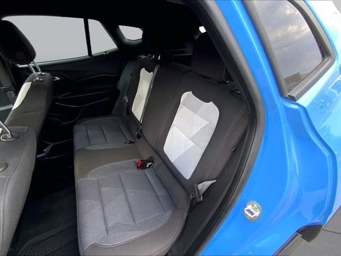 Used 2024 Chevrolet Trax RS w/ Driver Confidence Package FWD image 19