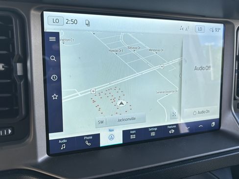 Used 2022 Ford Bronco Outer Banks AWD/4WD image 19
