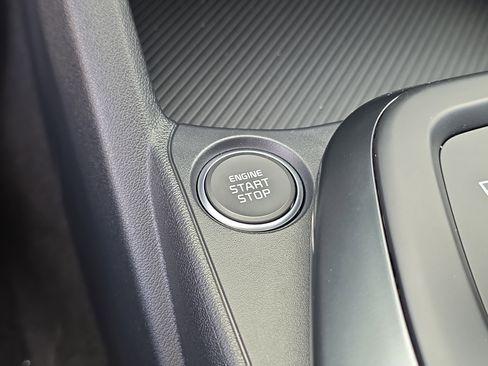New 2025 Kia K4 LXS image 29