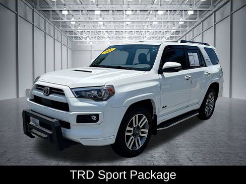 Used 2022 Toyota 4Runner TRD Sport w/ Technology Package AWD/4WD image 3