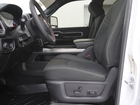 Used 2025 RAM 2500 Big Horn image 8