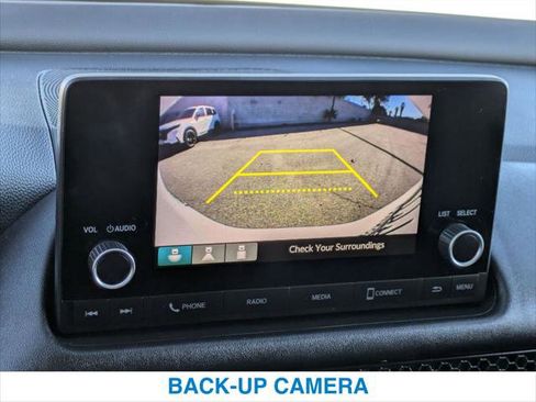 Certified 2023 Honda HR-V LX image 18