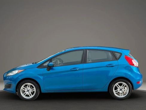Used 2017 Ford Fiesta SE FWD image 6