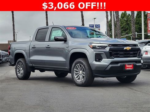 New 2025 Chevrolet Colorado LT w/ LT Convenience Package image 24