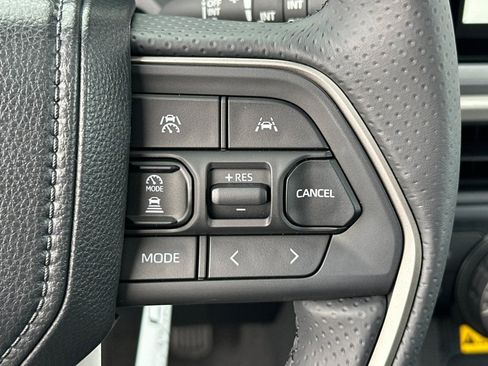 New 2026 Toyota 4Runner TRD Off-Road Premium AWD/4WD image 30