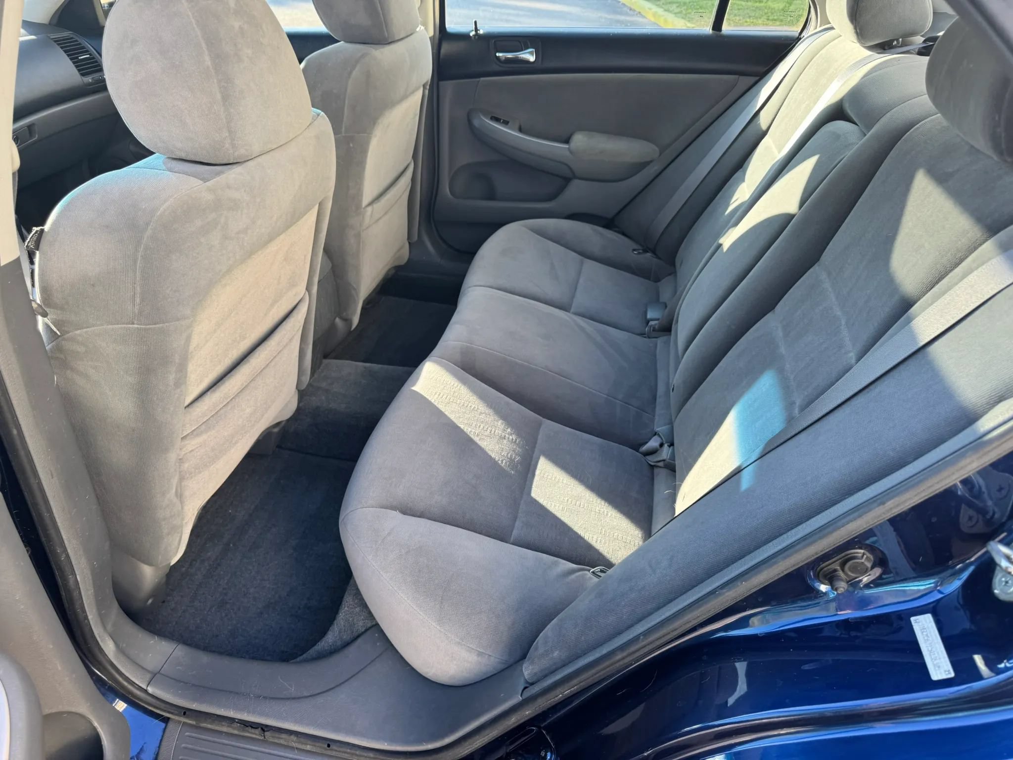 Used 2005 Honda Accord EX image 19