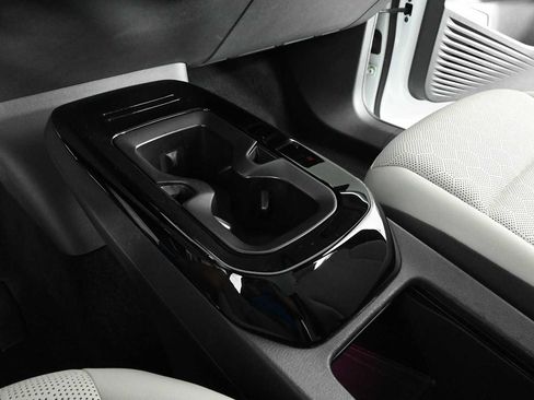 Certified 2021 Volkswagen ID.4 Pro S w/ Gradient Package RWD image 28