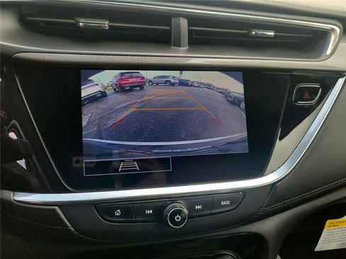 Used 2021 Buick Encore GX Select FWD image 29