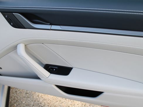 New 2026 Porsche 911 Carrera 4S image 31