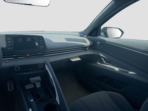 New 2026 Hyundai Elantra Sport FWD image 16