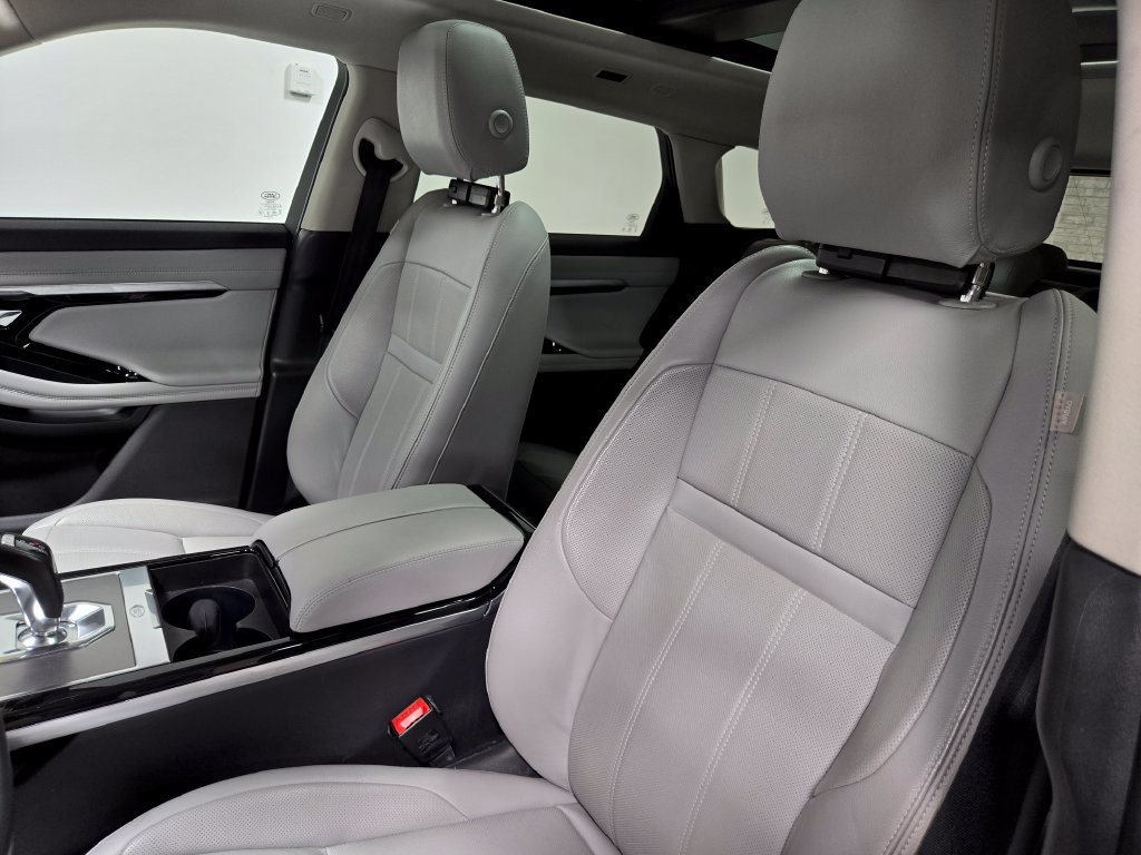 Used 2023 Land Rover Range Rover Evoque SE AWD/4WD image 12