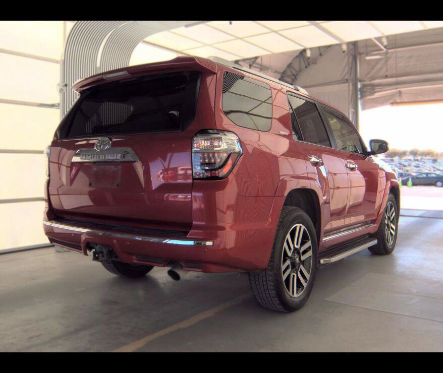 Used 2022 Toyota 4Runner Limited RWD image 9