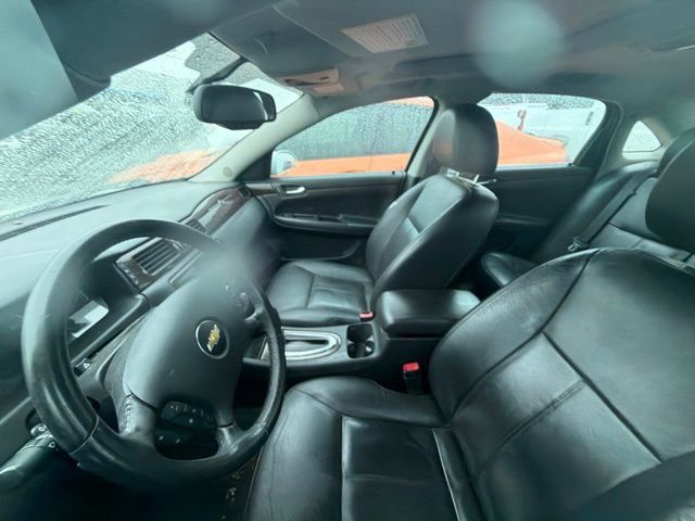 Used 2013 Chevrolet Impala LTZ FWD image 28