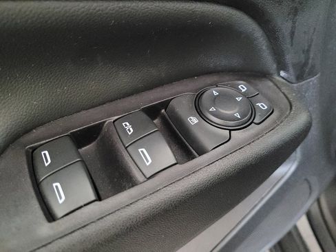 Used 2021 Chevrolet Equinox LT FWD image 27