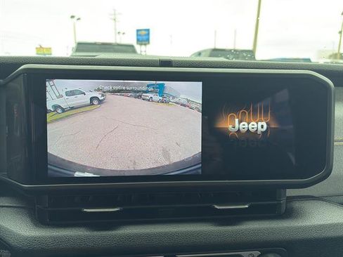 Used 2025 Jeep Wrangler Sport image 18