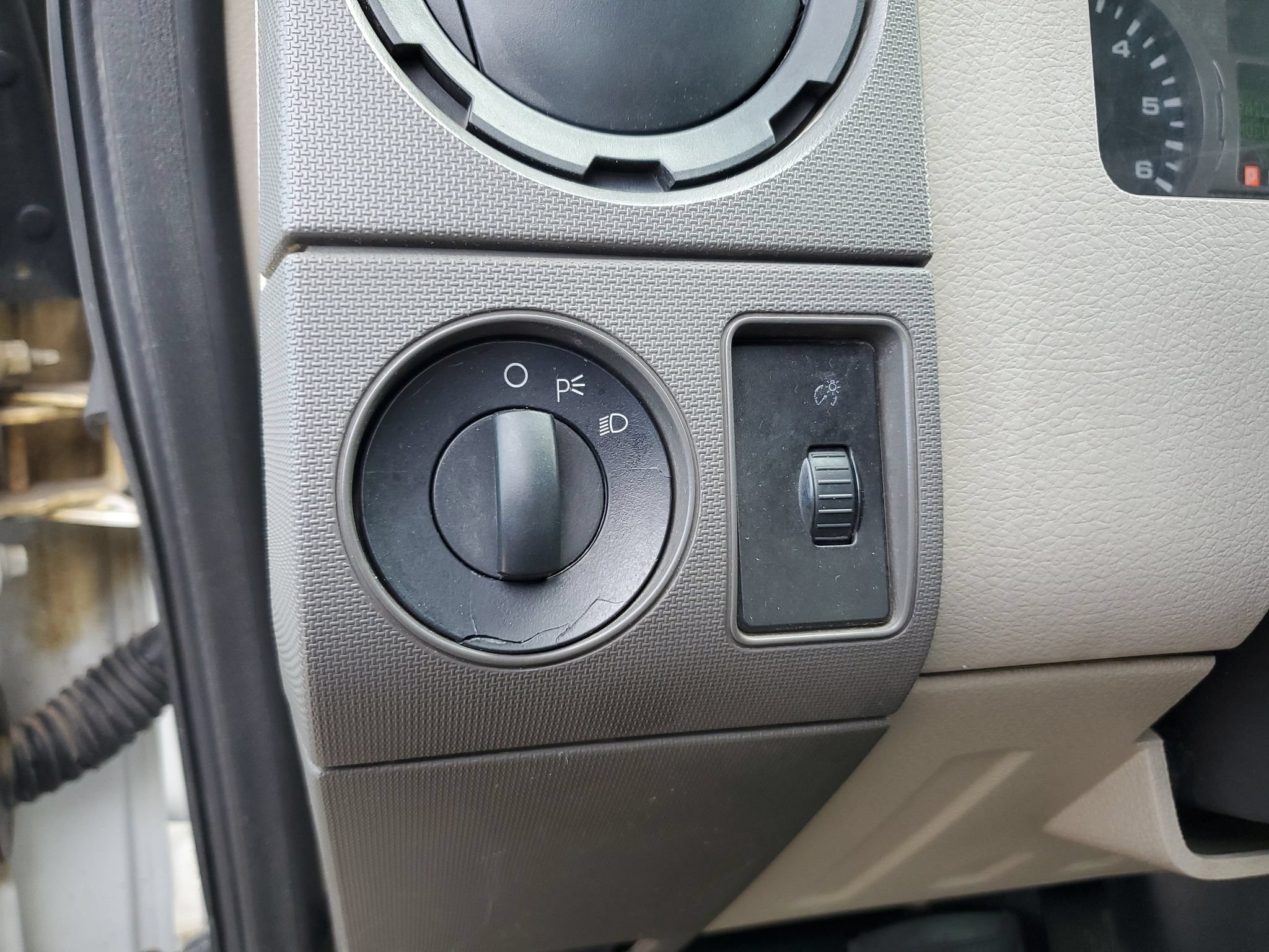 Used 2009 Ford F350 XL RWD image 12