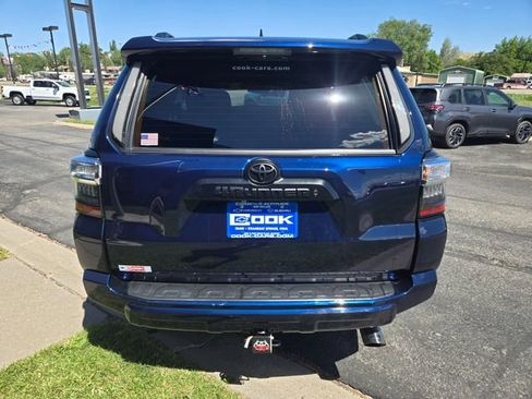 Used 2024 Toyota 4Runner TRD Off-Road Premium w/ Moonroof Package AWD/4WD image 4