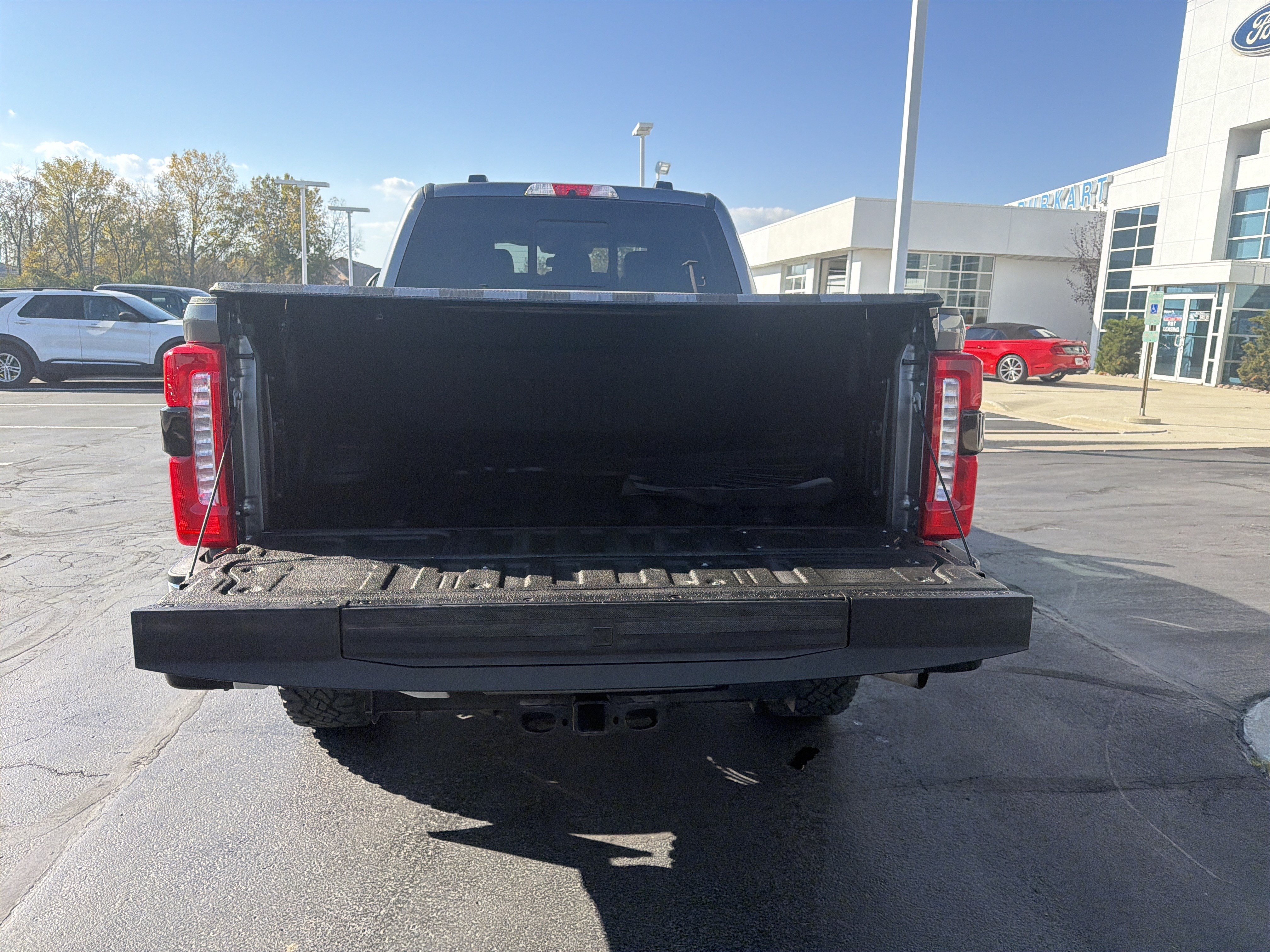 Used 2023 Ford F350 Lariat w/ Lariat Ultimate Package AWD/4WD image 19