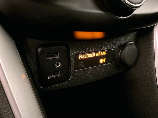 Used 2018 Chevrolet Trax LS AWD/4WD image 31