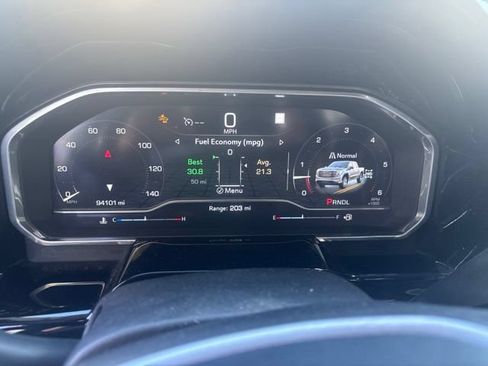 Used 2022 GMC Sierra 1500 Elevation w/ LPO, Elevation Black Package AWD/4WD image 7
