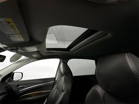 Used 2019 Acura MDX SH-AWD w/ Technology Package image 18
