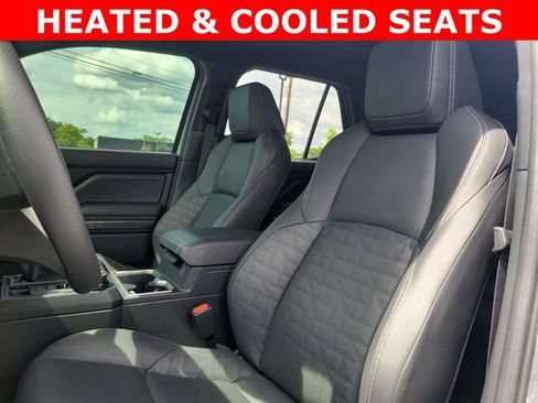 Used 2025 Toyota 4Runner TRD Off-Road Premium AWD/4WD image 12