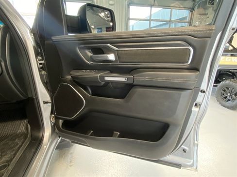Used 2024 RAM 1500 Laramie image 24