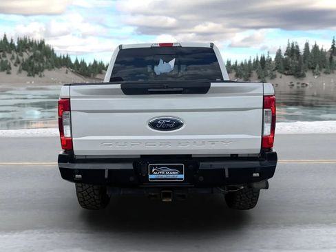 Used 2017 Ford F350 Lariat w/ Lariat Ultimate Package AWD/4WD image 4