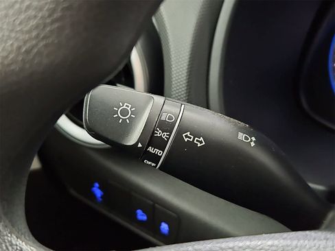 Used 2022 Hyundai Kona SEL image 26